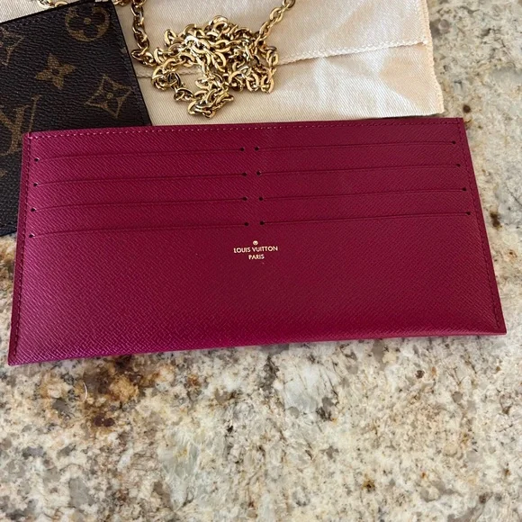 Louis Vuitton 
Pochette Félicie Monogram Clutch/Crossbody - Picture 12 of 16